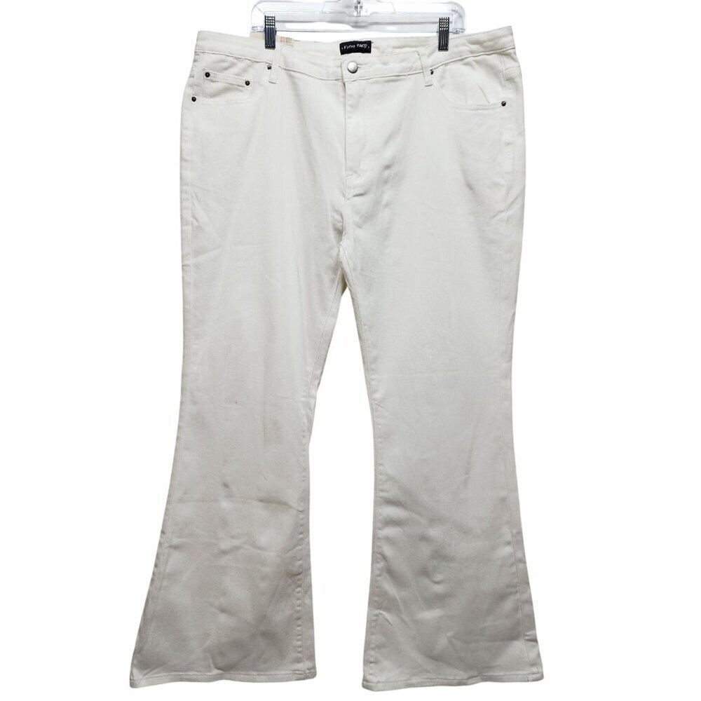 Vintage White Flared Jeans Womens Size 5XL Mid Rise